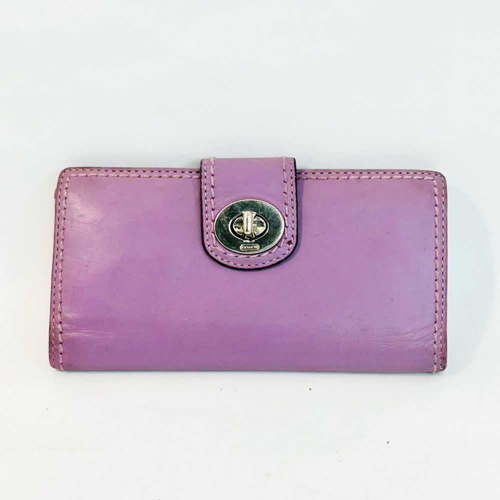 Coach Turnlock Billfold Wallet in Lavender Purple